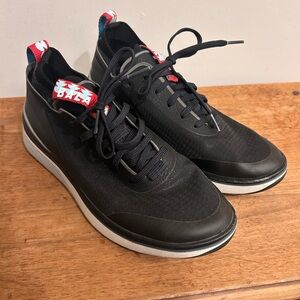 Bala Black and White Sneakers